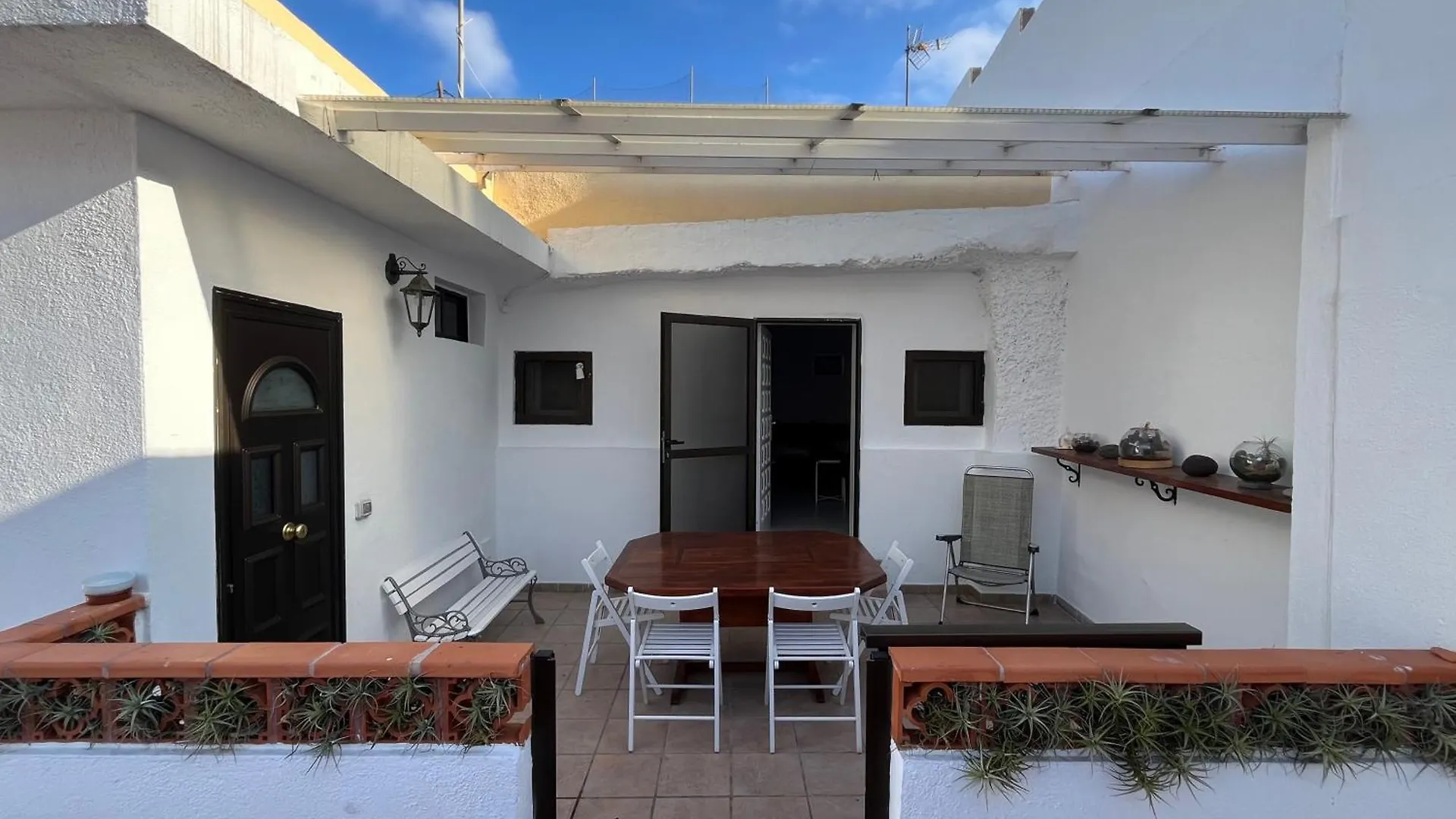Whispering Tides Villa Candelaria